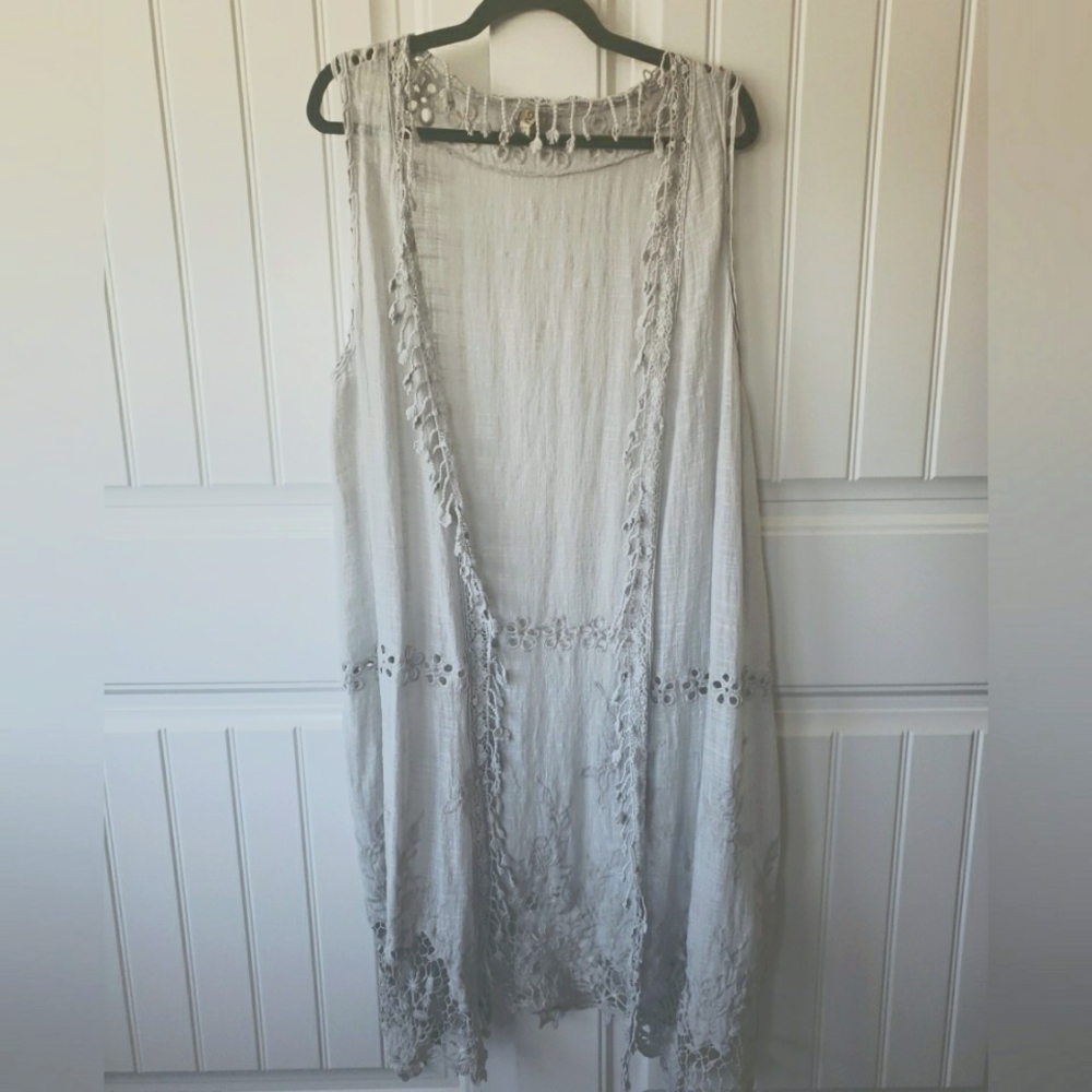 XCVI Wearable Embroider Vest Kimono Gray Eyelet Lace Boho Cotton XL Layer Lagen